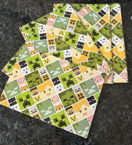 Bnwot minecraft gift wrap - 💙,